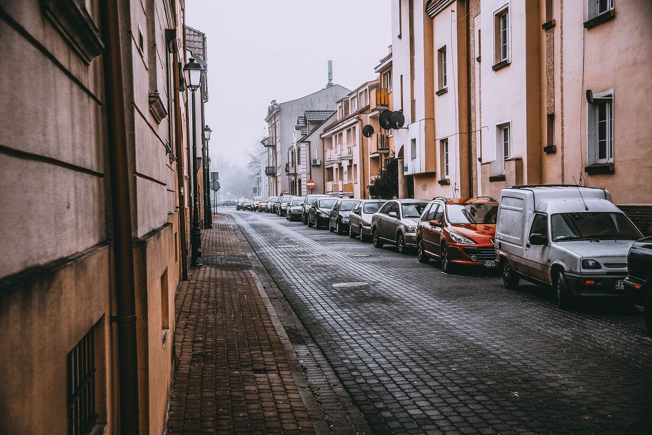 Które akcesoria umilą podróż samochodem elektrycznym?